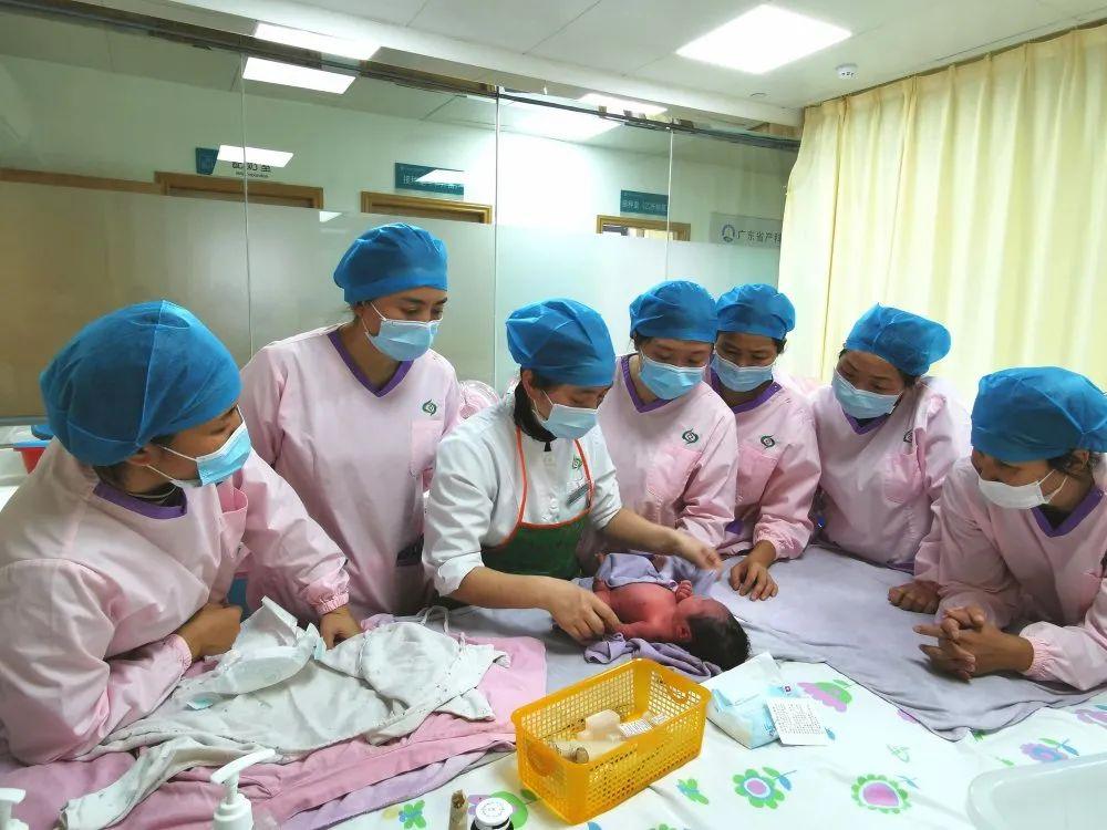 乐亭县妇婴监护型护送